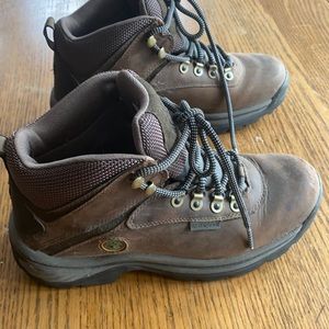 Excellent condition. Only worn 2-3 x